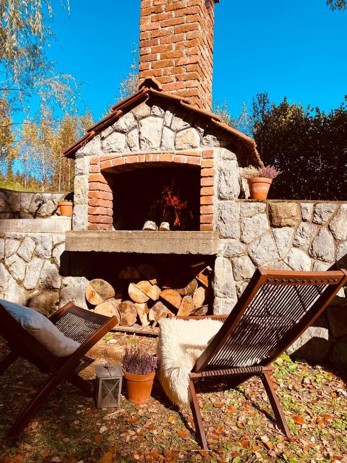 Pine Lodge Hlevci 外观 照片