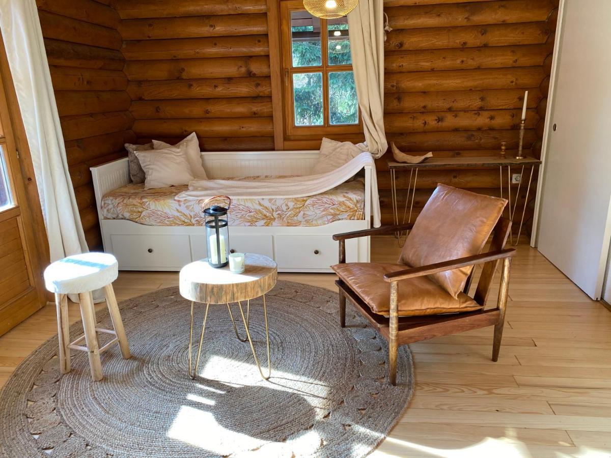 Pine Lodge Hlevci 外观 照片