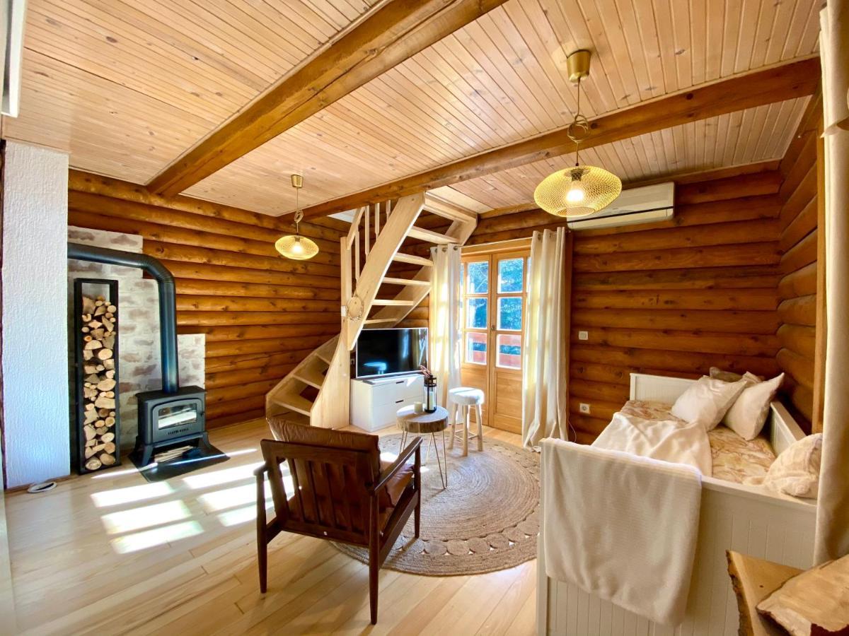 Pine Lodge Hlevci 外观 照片